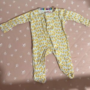 Easy Peasy Lemon Squeezy Organic Cotton Magnetic Me parent favorite footie